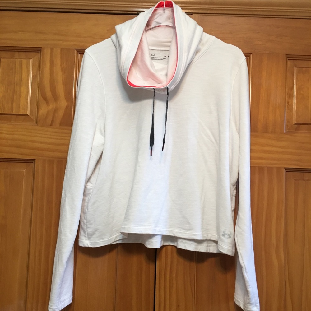 Under Armour (cropped) Off-White Hoodie with Coral Accents
